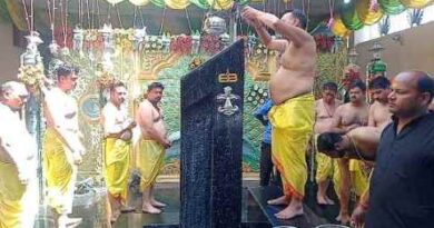 Muzaffarnagar News: स्थापना दिवस पर की Shanidham मंदिर में पंचामृत अभिषेक के साथ हुआ, विशाल भण्डारा