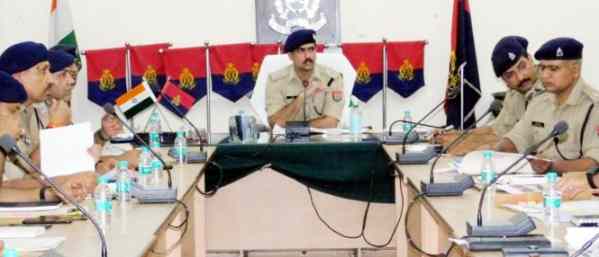 Muzaffarnagar News: क्राइम मीटिंग में वरिष्ठ पुलिस अधीक्षक ने दिये दिशा निर्देश Muzaffarnagar News: क्राइम मीटिंग में वरिष्ठ पुलिस अधीक्षक ने दिये दिशा निर्देश