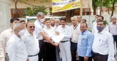 Muzaffarnagar News: हाईकोर्ट बैंच की स्थापना की मांग को लेकर अधिवक्ताओं ने किया प्रदर्शन