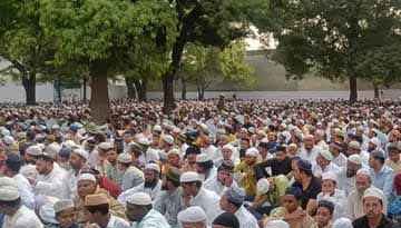 Khatauli News: ईद-उल-फितर पर्व हर्षोल्लास के साथ मनाया