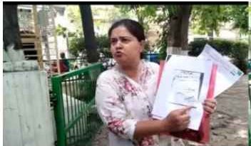 Muzaffarnagar: Mg Public School बना राजनैतिक लड़ाई का अखाड़ा,बेटे की जान की सुरक्षा और टीसी दिलाने की गुहार