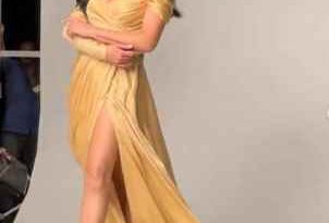 Sushmita Sen का  येलो ड्रेस में दिखा ग्लैमरस अंदाज