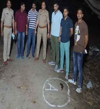 Bulandshahr News: गुलावठी कोतवाली पुलिस और 6 गौकशो के बीच हुई मुठभेड़, 5 फरार