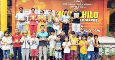 Muzaffarnagar News: छात्र- छात्राओं को योग की जानकारी दी