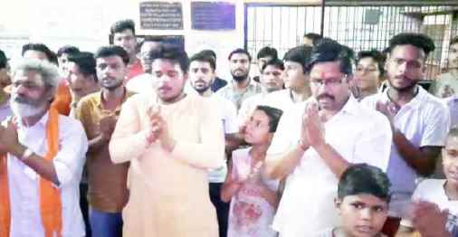 Muzaffarnagar News: क्रांति सेना ने हनुमान चालीसा का किया पाठ Muzaffarnagar News: क्रांति सेना ने हनुमान चालीसा का किया पाठ