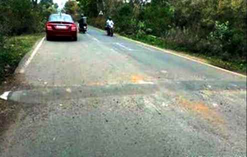 Muzaffarnagar: स्पीड ब्रेकर बन रहे है परेशानी का सबब, पर कोई चेतावनी बोर्ड नही