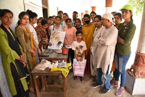 Muzaffarnagar News: कला शिविर का हुआ आयोजन, विद्यार्थियों ने पोर्ट्रेट विधा में प्रशिक्षण लिया