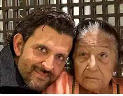 Hrithik Roshan की नानी 91 साल की पद्मा रानी ओमप्रकाश का हुआ निधन