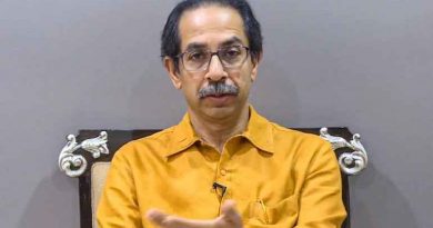 Maharashtra: सुभाष देसाई को एकनाथ शिंदे के विभाग का प्रभार, लड़ाई अब सुप्रीम कोर्ट की दहलीज पर