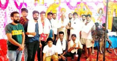 Muzaffarnagar News: उत्कृष्ट सहयोग करने वालों को समाजसेवी मनीष चौधरी ने किया शाल ओढाकर सम्मानित