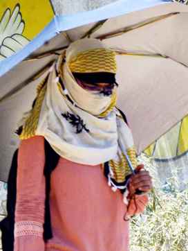 Muzaffarnagar: गर्मी से नागरिक परेशान, हल्की बूंदा बांदी से मौसम में और अधिक गर्माहट