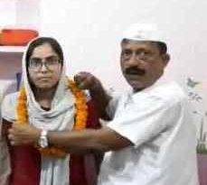 Inspiration: Cbse बोर्ड से मुस्कान ने 97.6 फीसदी अंक किए थे हासिल, राजमिस्त्री की बेटी को बाबसन कॉलेज से मिली उच्च शिक्षा के लिए स्कॉलरशिप