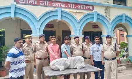 Jhansi News: वीरांगना लक्ष्मीबाई स्टेशन पर 10 किलो गांजा सहित 2 अंतर्राज्यीय तस्कर गिरफ्तार Jhansi News: वीरांगना लक्ष्मीबाई स्टेशन पर 10 किलो गांजा सहित 2 अंतर्राज्यीय तस्कर गिरफ्तार