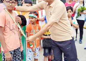 Muzaffarnagar News: धामपुर बायो आर्गेनिक्स में स्वतंत्रता दिवस मनाया