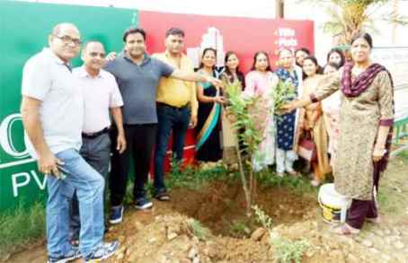 Muzaffarnagar News: वृक्षारोपण समारोह एवं पारिवारिक सभा का आयोजन