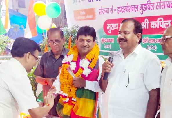 Muzaffarnagar News: स्वतंत्रता दिवस पर किया शहीदों को किया नमन Muzaffarnagar News: स्वतंत्रता दिवस पर किया शहीदों को किया नमन