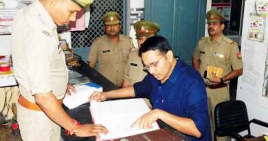 Muzaffarnagar News: खतौली व मंसूरपुर थाने का वरिष्ठ पुलिस अधीक्षक ने किया निरीक्षण