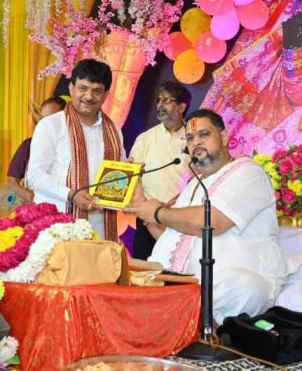 Muzaffarnagar News: श्रीमद् भागवत कथा के छठे दिवस गिरिराज प्रभु की गोवर्धन धारण की लीला सुंदर वर्णन