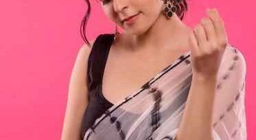 Palak Sidhwani: Taarak Mehta Ka Ooltah Chashmah की सोनू ने ब्लैक साड़ी में ढाया कहर