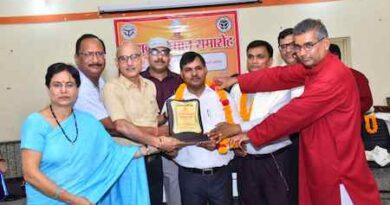 Muzaffarnagar: माध्यमिक शिक्षा विभाग द्वारा शिक्षक दिवस पर सम्मान समारोह आयोजित