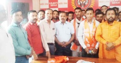Muzaffarnagar News-  नरा व जडौदा मसूरंपुर क्षैत्र के दो दर्जन से अधिक युवाओं ने क्रांति सेना की सदस्यता ग्रहण