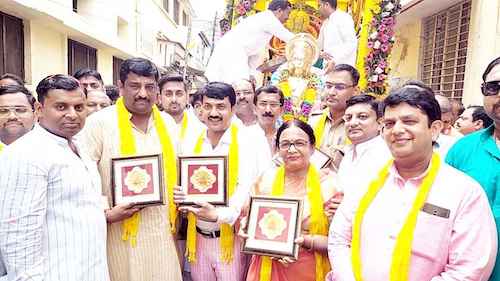 Muzaffarnagar News:    श्री श्याम परिवार सुखी परिवार ने धूमधाम के साथ निकाली विशाल शोभायात्रा