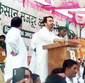 Muzaffarnagar News-किसान मसीहा चौधरी महेन्द्र सिंह टिकैत को जन्मदिन पर किया याद Muzaffarnagar News-किसान मसीहा चौधरी महेन्द्र सिंह टिकैत को जन्मदिन पर किया याद