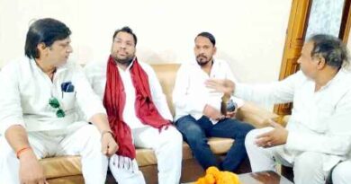 Muzaffarnagar News-श्रवण कश्यप का जोरदार स्वागत-किसानों की बर्बाद हुई फसल का मुआवजा व रास्ता बनवाने की मांग