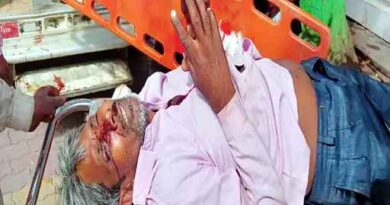 Muzaffarnagar News- चरथावल क्षेत्र में रोनीहरजीपुर गांव के सामने  सड़क हादसे में कई घायल