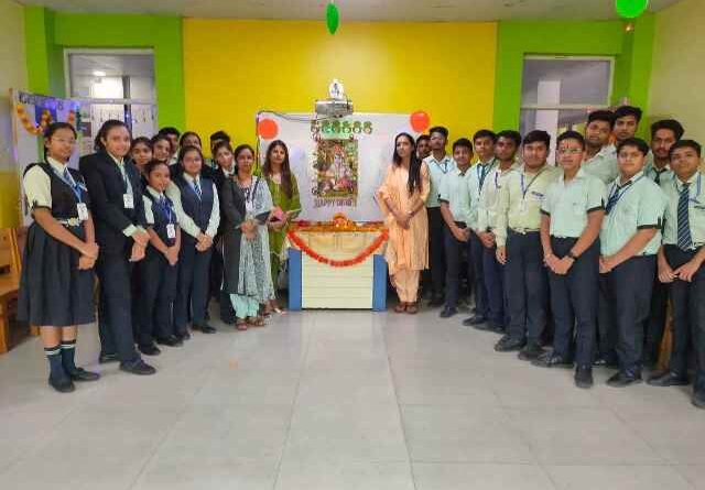 माउंट लिट्रा ज़ी स्कूल Muzaffarnagar में दिवाली उत्सव मनाया गया