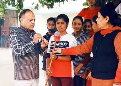 Muzaffarnagar News: शाहपुर कन्या इंटर कॉलेज में प्रतियोगिता का हुआ आयोजन Muzaffarnagar News: शाहपुर कन्या इंटर कॉलेज में प्रतियोगिता का हुआ आयोजन