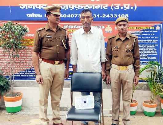 Muzaffarnagar News-मंदिर में हुई चोरी का कोतवाली पुलिस ने किया खुलासा