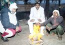 Muzaffarnagar: सर्दी से ठिठुरे लोग अलाव पर हाथ सेंक कर ठंड से कर रहे हैं बचाव