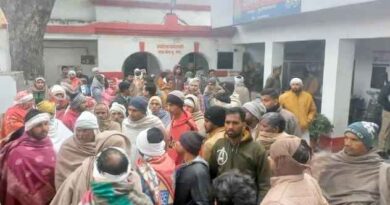 Muzaffarnagar News- किशोरी की बरामदगी की मांग को प्रदर्शन