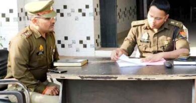 Muzaffarnagar News- शाहपुर कन्या इंटर कॉलेज स्थित मतदान केन्द्र का एसएसपी ने किया निरीक्षण