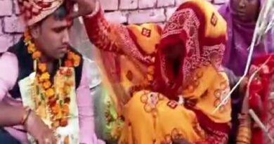 Barabanki News: प्लीज मेरी शादी करवाओ Police, भगोड़े लड़के के साथ रोशनी ने मंडप में सात फेरे लिये