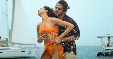 सेंसर बोर्ड ने ‘Pathaan’ के निर्माताओं को फिल्म में गाने समेत कुछ बदलाव करने की सलाह दी