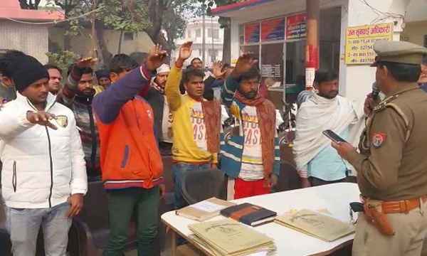 Shamli News: हिस्ट्रीशीटरो को निकाय चुनाव की गंभीरता को समझाया गया,अपराध से तौबा करने की दिलाई शपथ Shamli News: हिस्ट्रीशीटरो को निकाय चुनाव की गंभीरता को समझाया गया,अपराध से तौबा करने की दिलाई शपथ