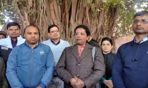 Meerut News: पेंशन कि बहाली व निजीकरण कि समाप्ति को लेकर लड़ाई-अटेवा पेंशन बचाओ मंच