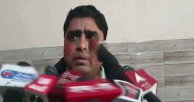 Muzzafarnagar News: लाइट ठीक कराने को लेकर हुआ बवाल, युवकों ने नगरपालिका के जेई को पीटा