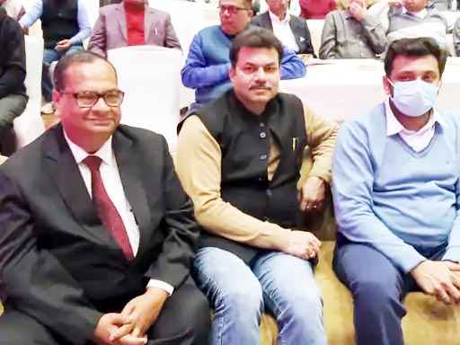 Muzaffarnagar के उद्यमियों ने पीएम और सीएम के भाषण को सुना, युवाओं को भी रोजगार मिलेगा-विपुल भटनागर Muzaffarnagar के उद्यमियों ने पीएम और सीएम के भाषण को सुना, युवाओं को भी रोजगार मिलेगा-विपुल भटनागर