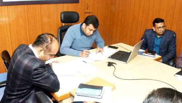 Muzaffarnagar-वीडियो कांफ्रेसिंग के माध्यम से समीक्षा बैठक का हुआ आयोजन