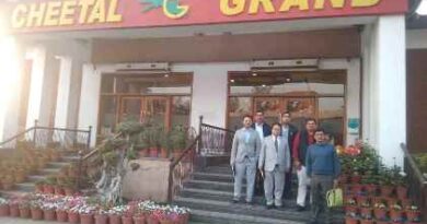 Khatauli: जनता की उम्मीदों पर खरा उतरा सकर्णी प्लास्टर एवं पेंट