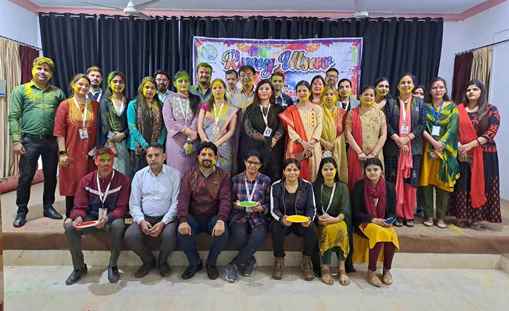 Muzaffarnagar News: होली पर्व पर एस०डी० कॉलेज ऑफ कॉमर्स, मुजफ्फरनगर में रंग उत्सव -२०२३ मनाया गया