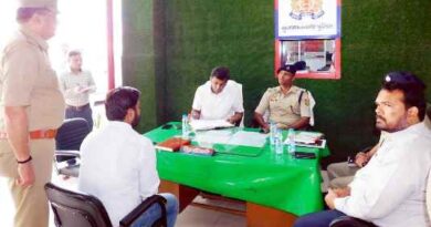 Muzaffarnagar News-जिलाधिकारी व वरिष्ठ पुलिस अधीक्षक ने समाधान दिवस परसुनी समस्याएं