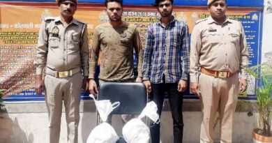 Muzaffarnagar News: देशी शराब के पव्वों सहित शातिर दबोचे