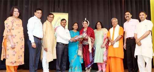 Muzaffarnagar News: स्पिक मैके कार्यक्रम आयोजित, छात्र-छात्राओं एवं उपस्थित दर्शक-दीर्घा को कर दिया मंत्रमुग्ध।