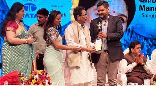 Chitrakoot News: विशद भाई मफतलाल (श्री सतगुरु सेवा ट्रस्ट) को मानव सेवा के लिए मिला दीनानाथ मंगेशकर अवॉर्ड 