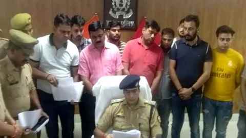 Etawah News: लुटेरों के साथ पुलिस की मुठभेड़, 2 बदमाश- सर्राफा व्यापारी गिरफ्तार