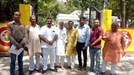 Muzaffarnagar: चिटफंड कंपनियों में डूबी रकम को वापस पाने के लिए डी एम से की विंडो खोलने की मांग Muzaffarnagar: चिटफंड कंपनियों में डूबी रकम को वापस पाने के लिए डी एम से की विंडो खोलने की मांग